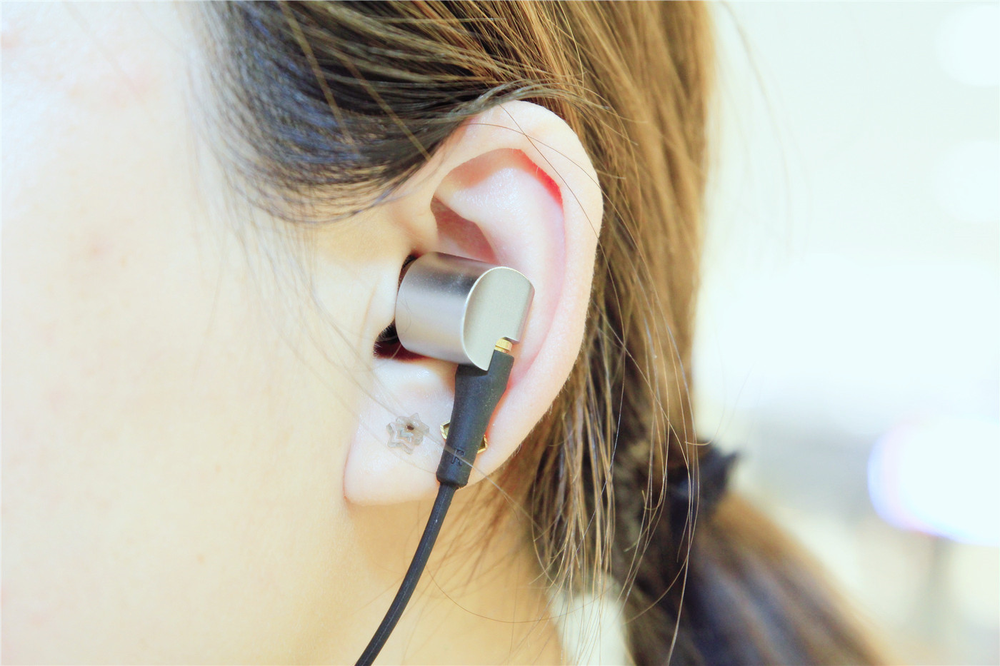 低音惊艳中高频惊喜:高解析耳机松下rp-hde10试听体验