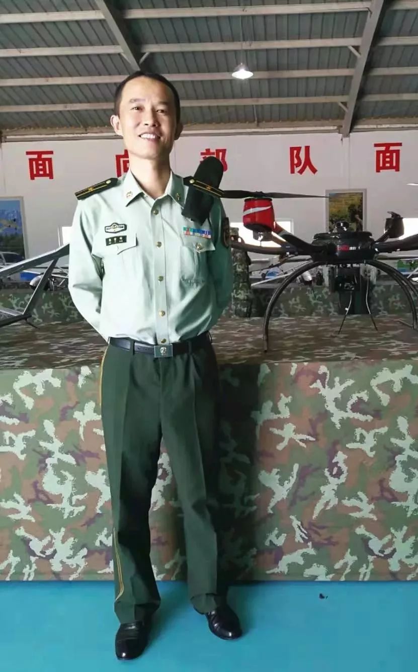 天津高院超燃变装秀致敬中国军人