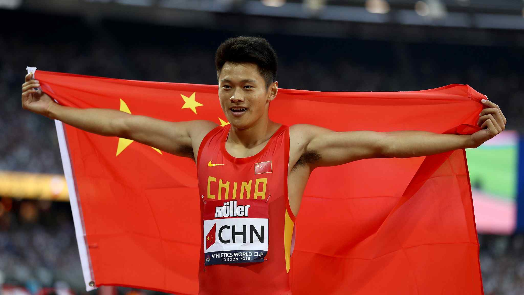 甩开对手3米夺冠中国博尔特正式诞生飞人谢震业包揽双冠