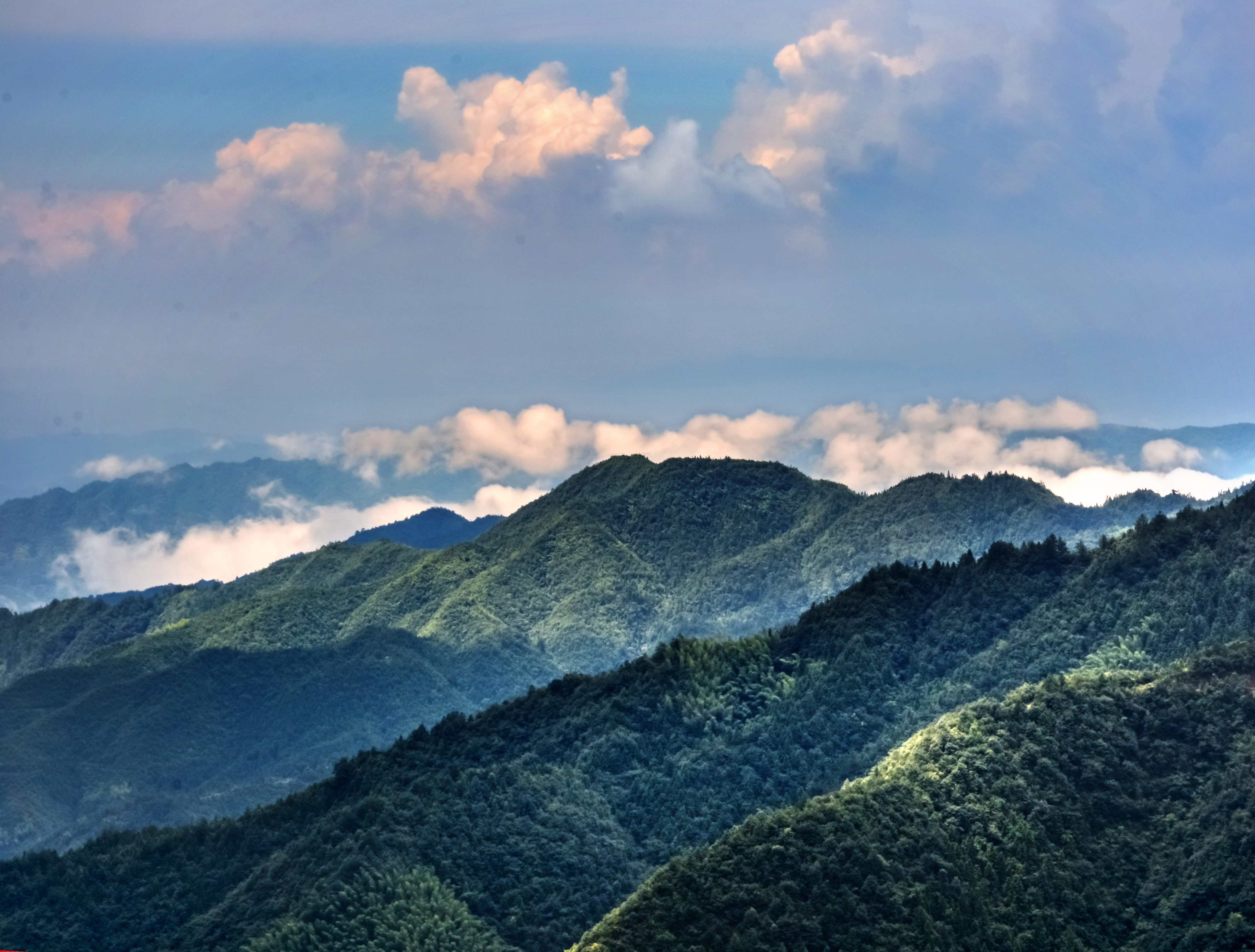 有隆回縣虎形山瑤族鄉和漵浦縣葛竹坪鄉等.