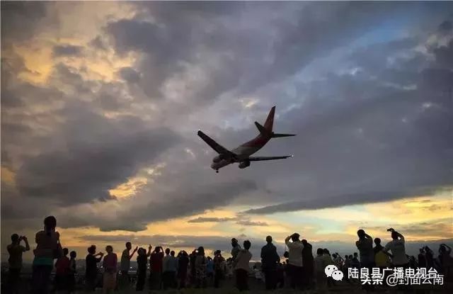 云南陆良机场图片