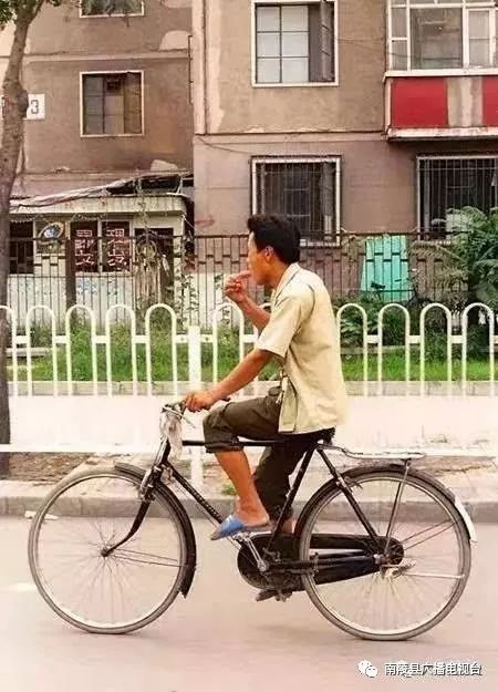 卖冰棒啰!这一声吆喝让多少南陵人冰凉爽滑