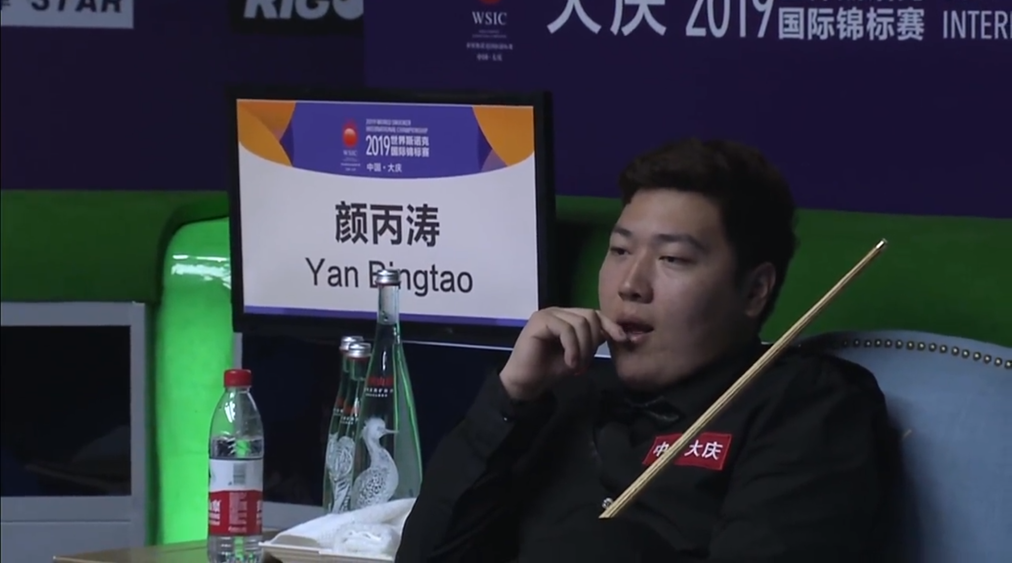 05到64颜丙涛险造超级逆转墨菲打出1杆破百5杆60状态惊人