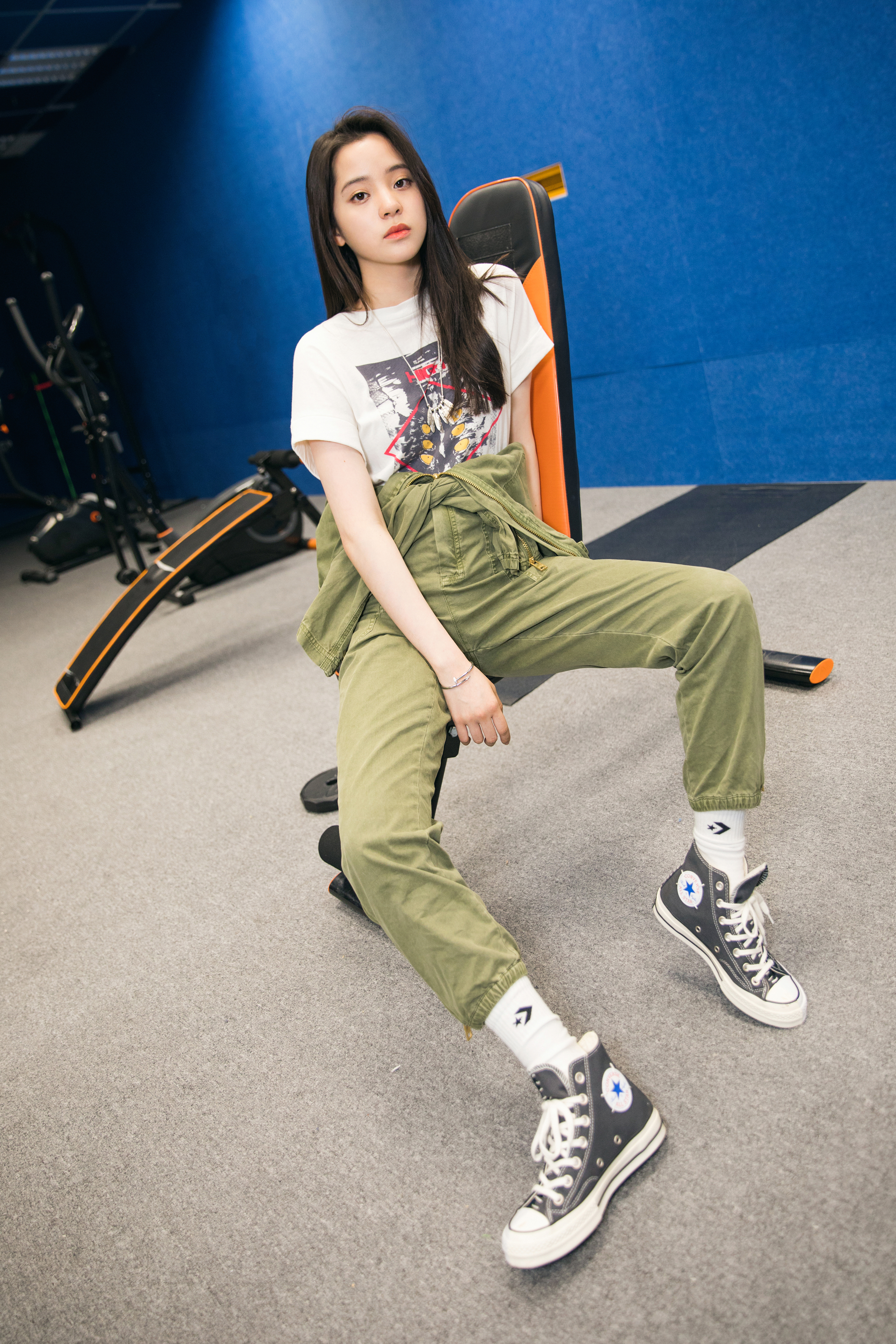 裙子也能配匡威曾是行走的表情包如今成万千少女的穿搭教科书