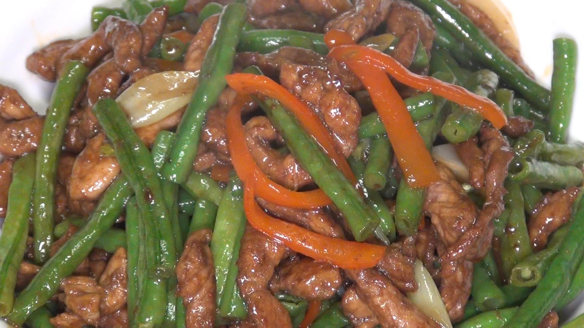 家常的炒豆角就是好吃记住炒菜小技巧这样做家人都爱吃