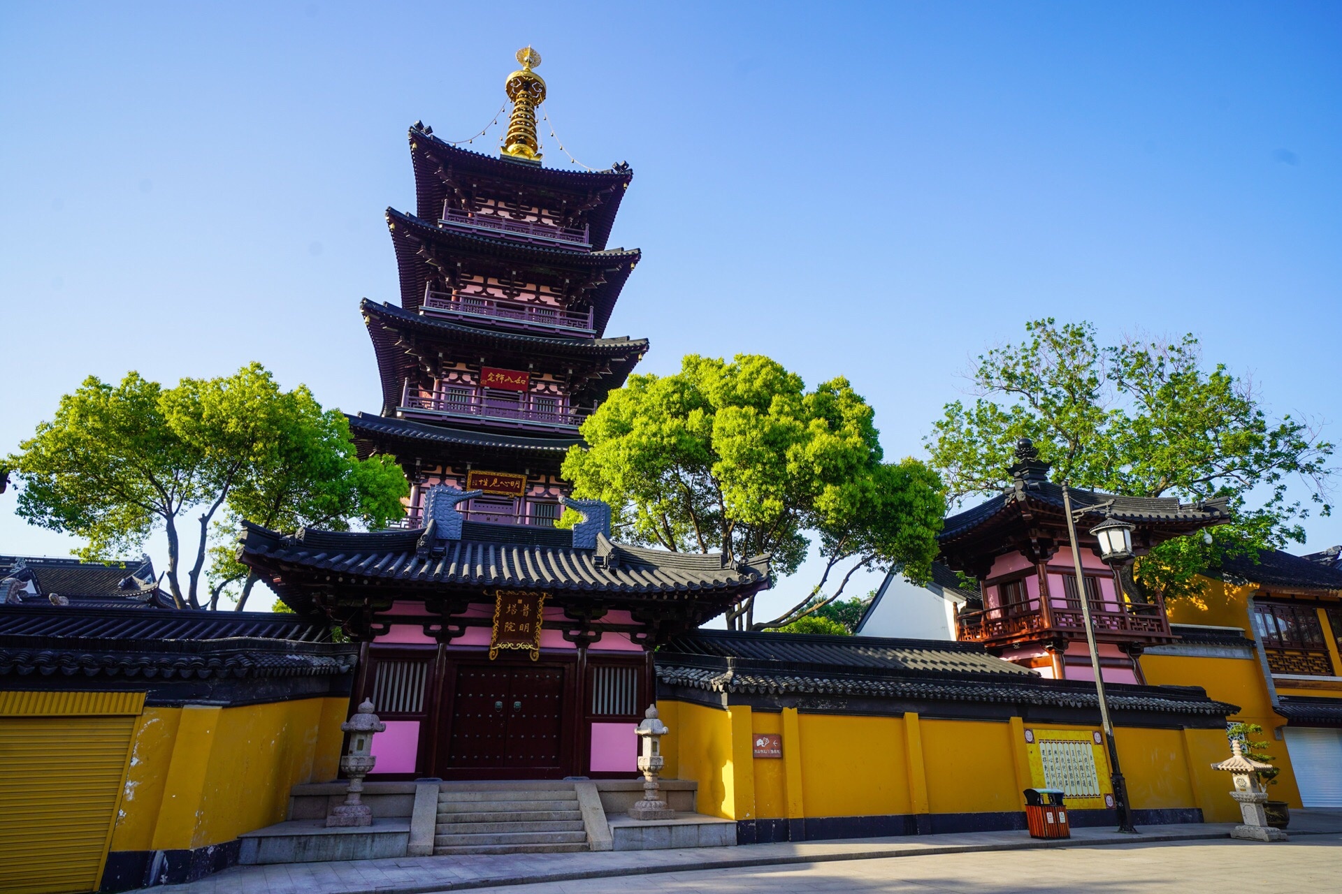 姑苏城外寒山寺说起苏州的景点最熟知的莫过于寒山寺了