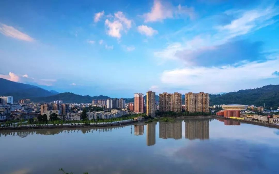 天全县成功举办第三届二郎山文创旅游节