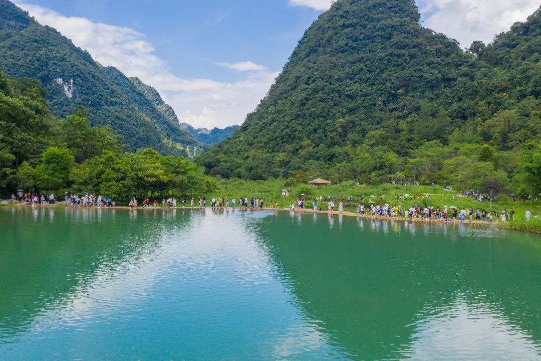 數據來源:荔波樟江風景名勝區管理處 哇~~~ 厲害了,word荔波 厲害