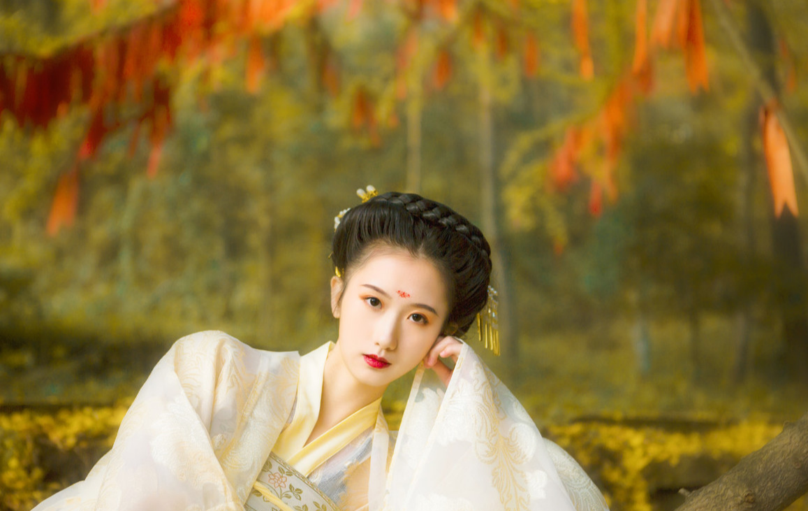 李清照最机智的一首词看似是闺阁趣事却提出了最难回答的问题