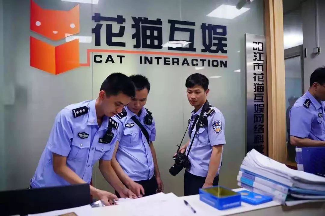 鼍城卫士丨面对毒贩锋利的匕首他毫不犹豫地冲上去