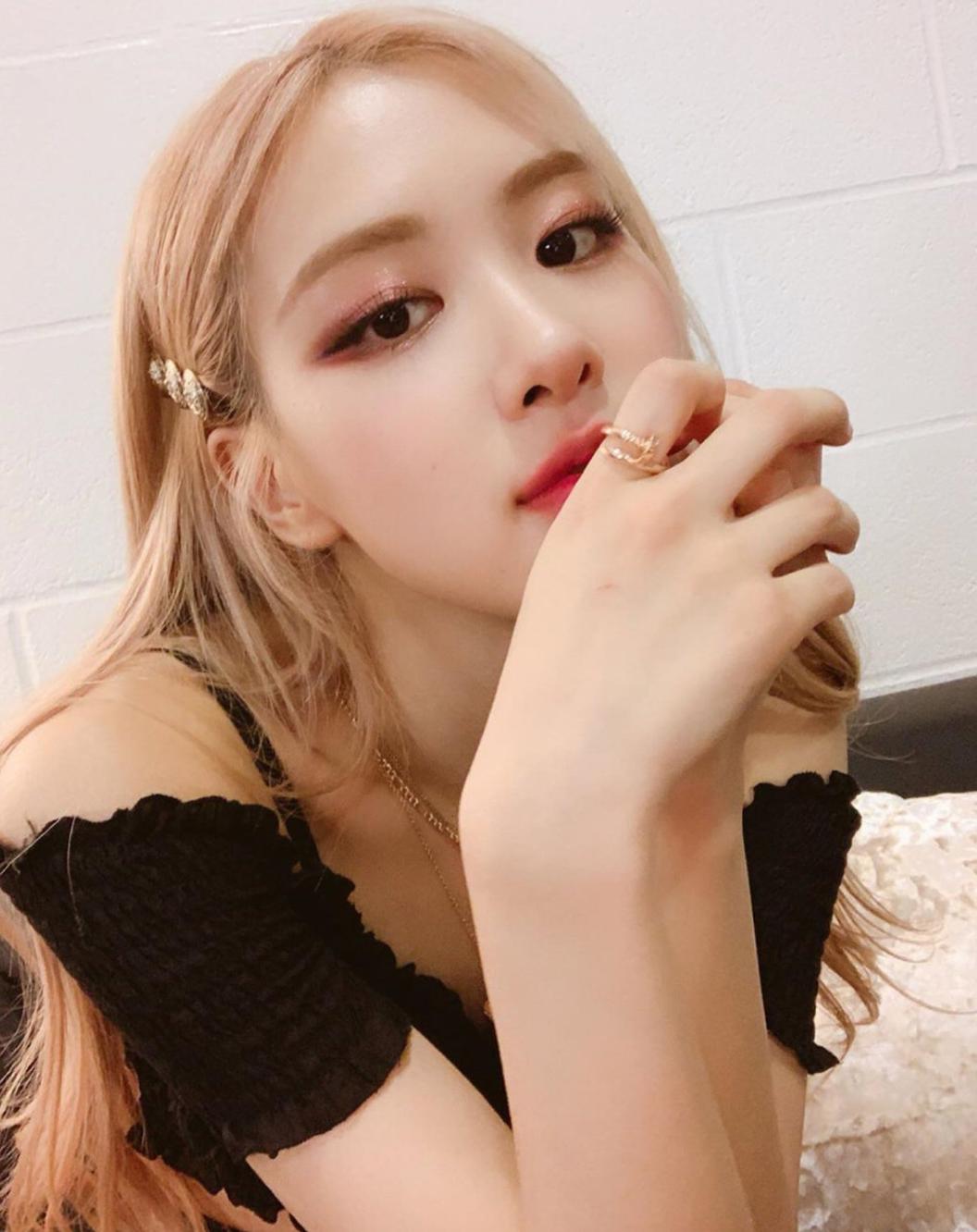 "澳洲小玫瑰"朴彩英,私服风格好到没话说,可甜可盐越来越圈粉