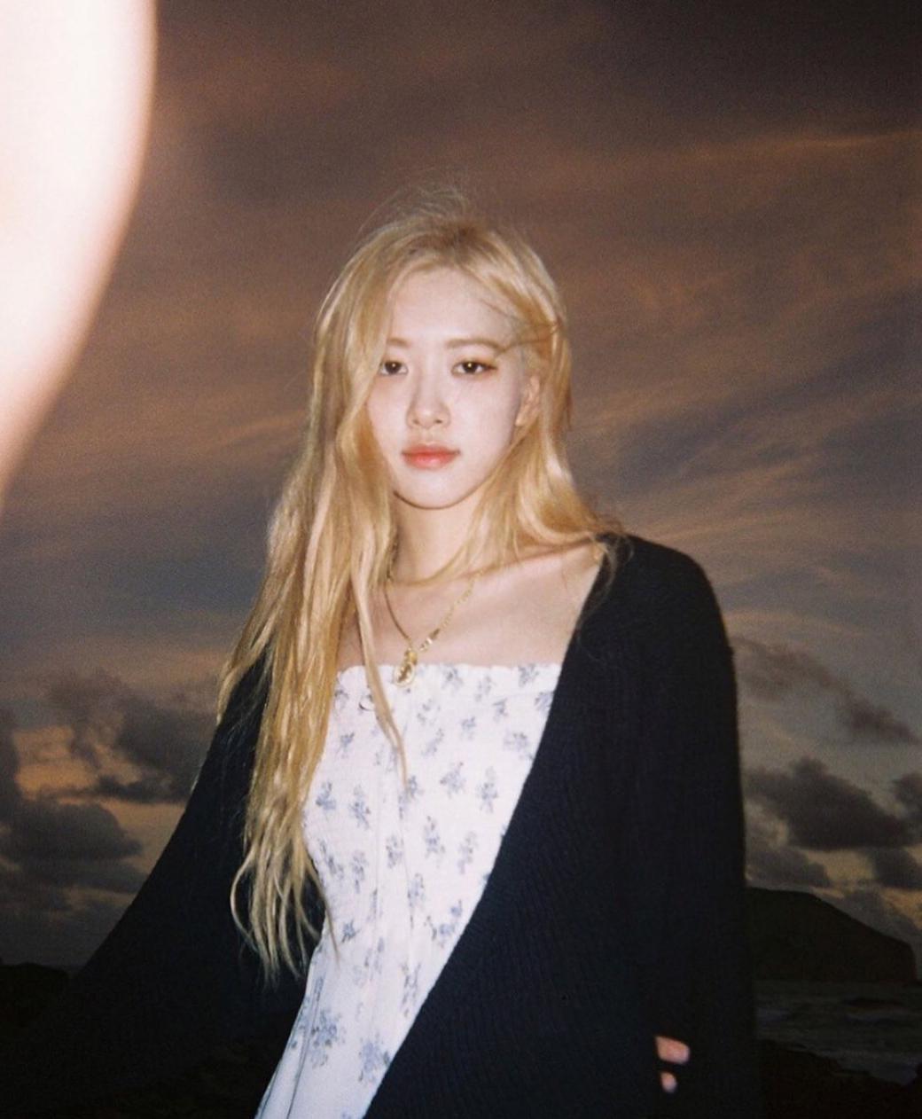 "澳洲小玫瑰"朴彩英,私服风格好到没话说,可甜可盐越来越圈粉