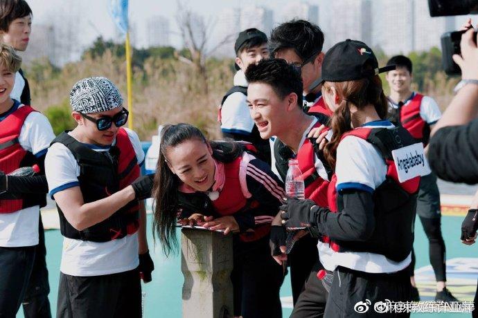 参加跑男节目录制据许亚萍透露，她和她的团队目前在做建立水上安全体系