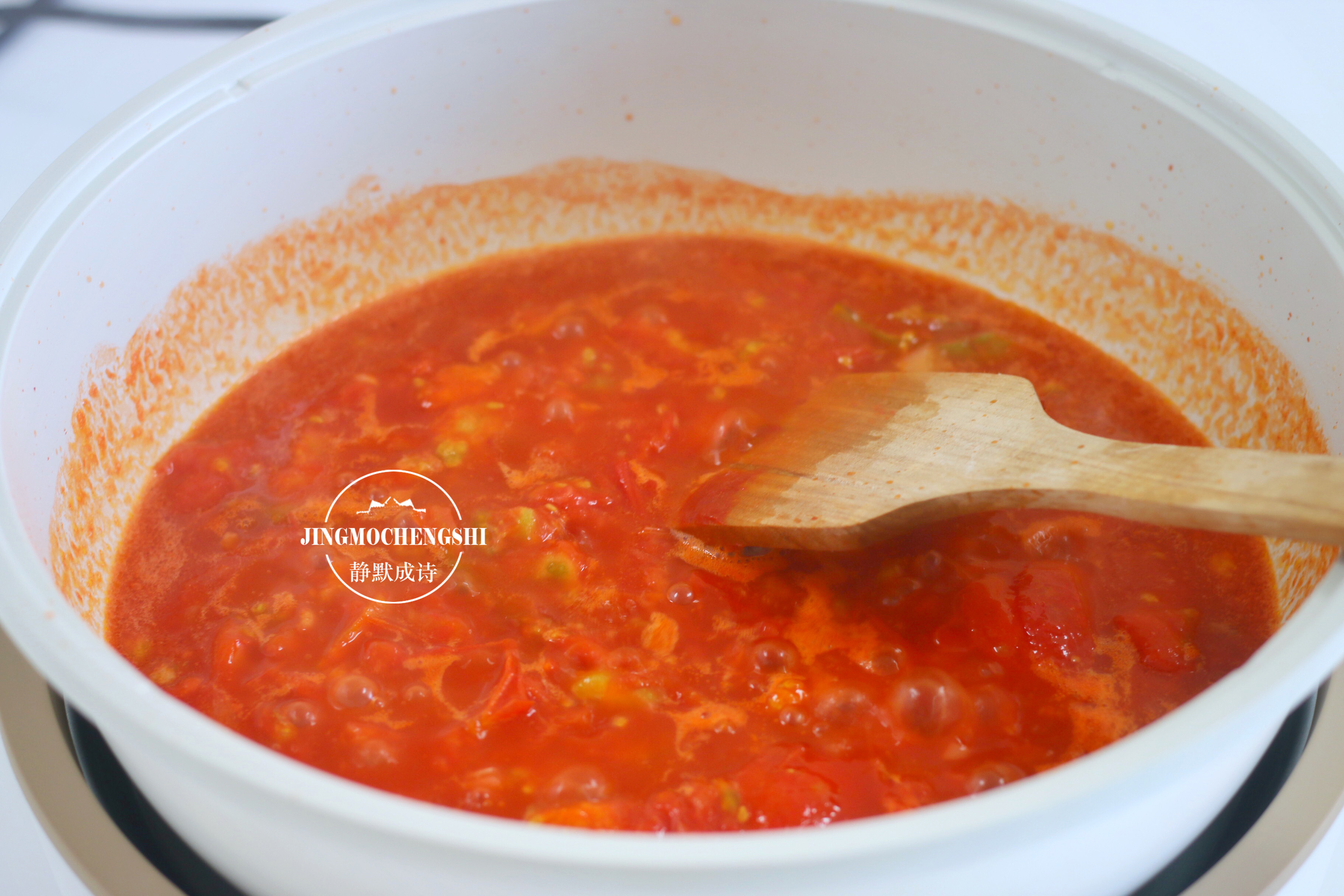 火锅店的番茄汤底教你在家做简单几步酸爽可口好吃不腻