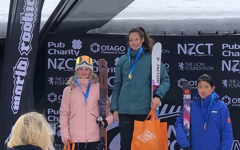 喜讯!中国归化滑雪运动员传来捷报 美少女谷爱凌获新赛季首金