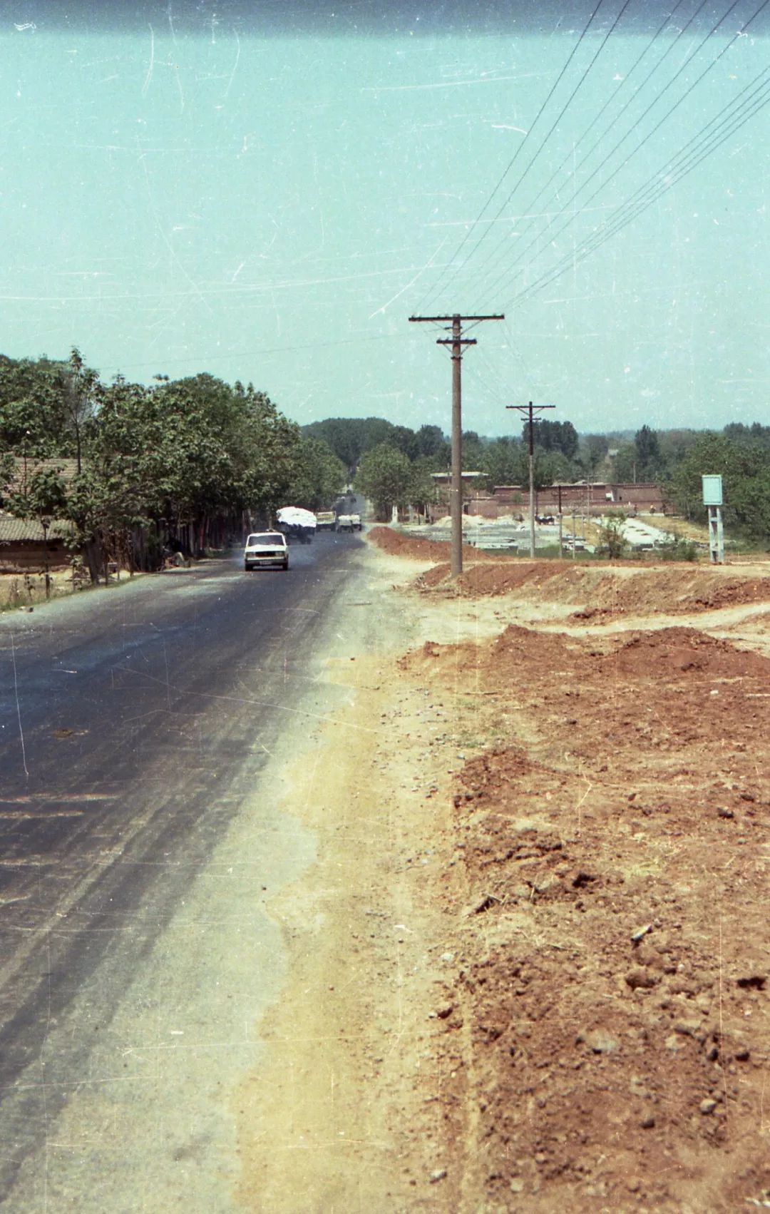 1987年孟扣路(县城东)