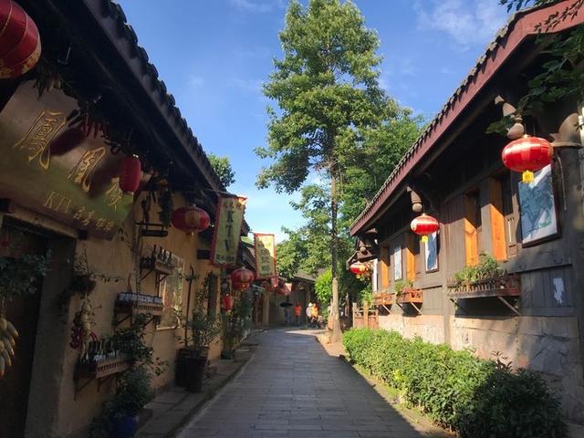 成都出发,山水田园五凤溪古镇,别致小景很适合避暑