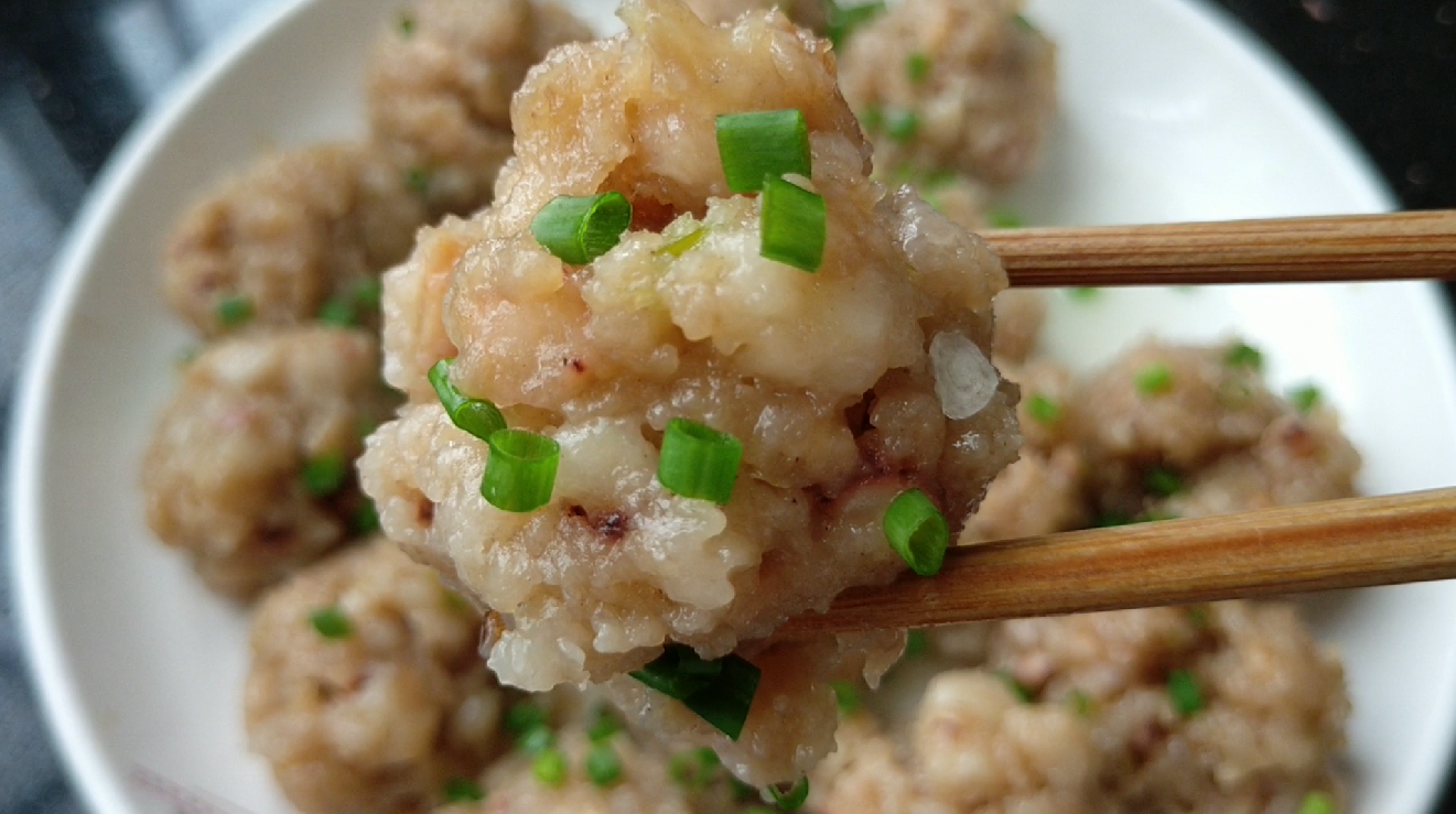 教你客家正宗开锅肉丸做法掌握好一个小技巧肉丸喷香好吃