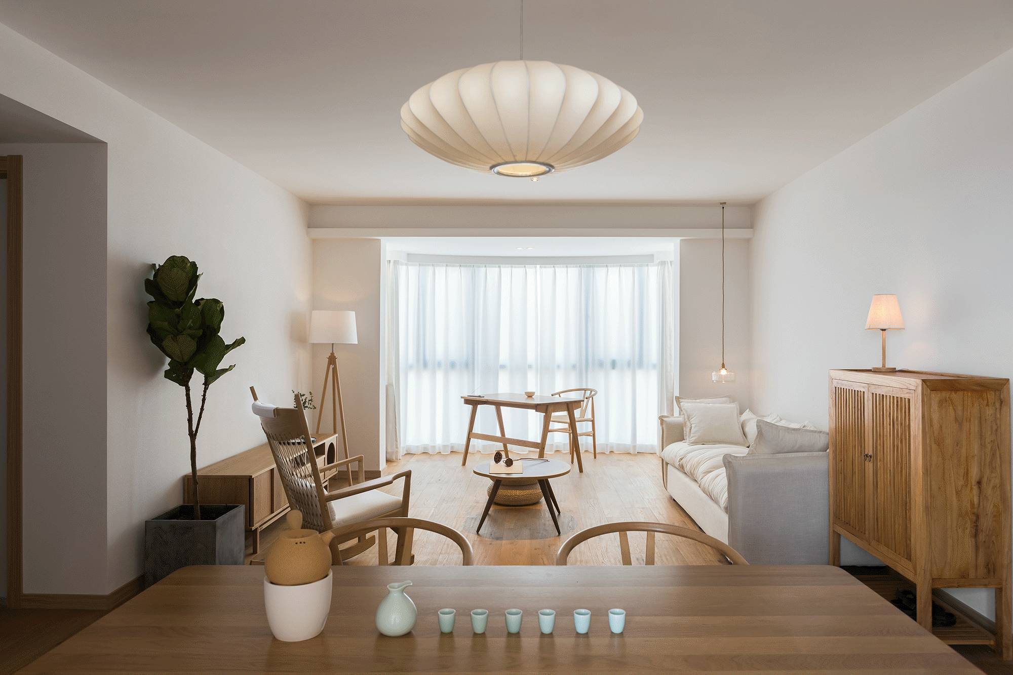 断舍离极简二居室不做吊顶不做背景墙一进屋就迷住了