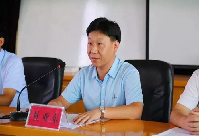 延津县检察院帮贫济困献拳拳爱心精准扶贫助学子圆梦