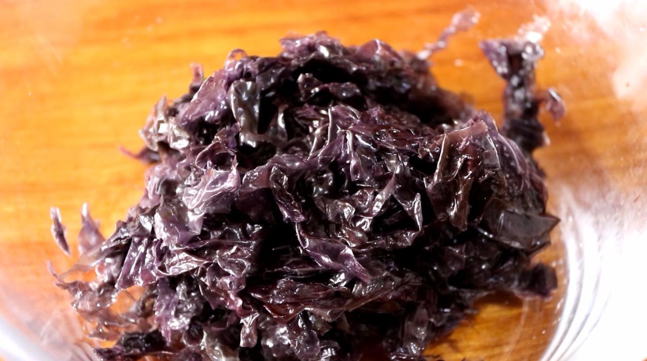 紫菜别只会烧汤喝教你一种新做法喷香酥脆一盘不够吃