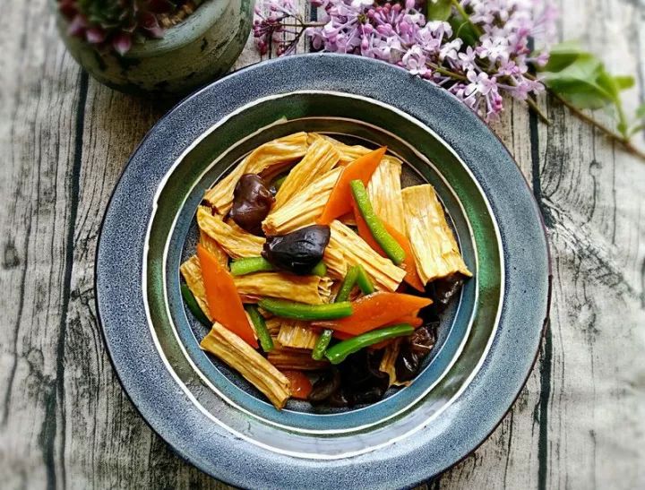 这些个美味的秋季养生食谱,滋润养肺,大人小孩都喜爱吃