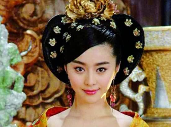 中韩女星牡丹发髻大比拼没想到事业不如范冰冰的她终于赢了