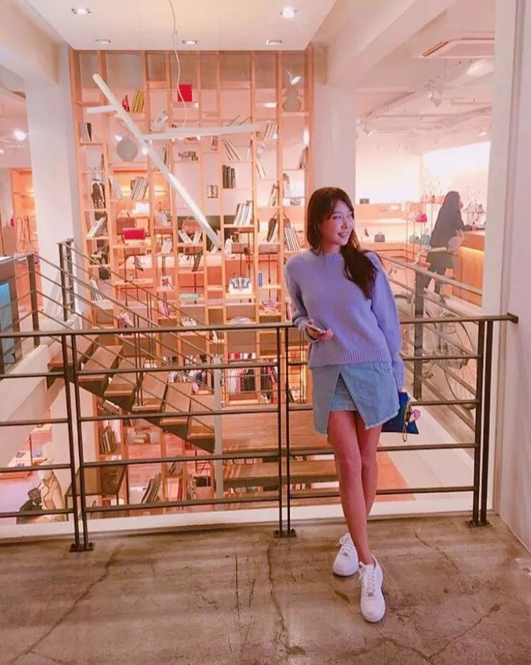 韩国50岁女牙医李秀珍逆天冻龄童颜好身材走红网络