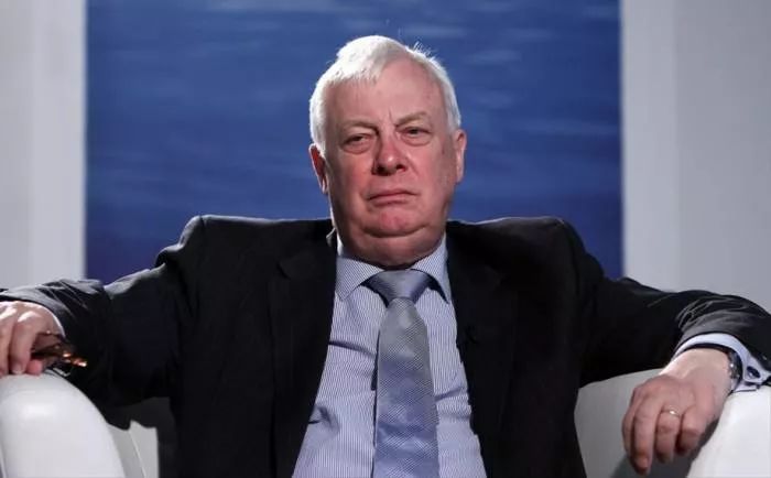 末代港督彭定康20多年前在香港到底埋了多少雷