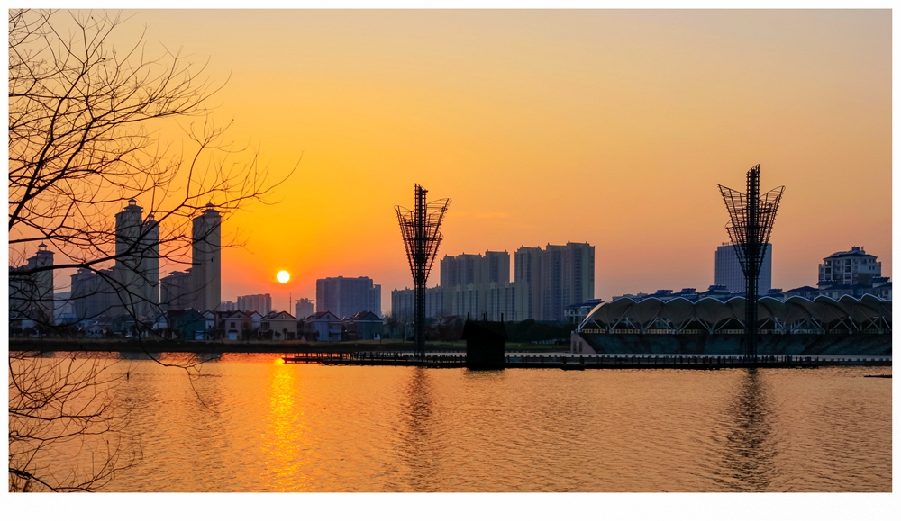 分享几幅江苏省海安市的夜景图,顺便说一下拍摄要点