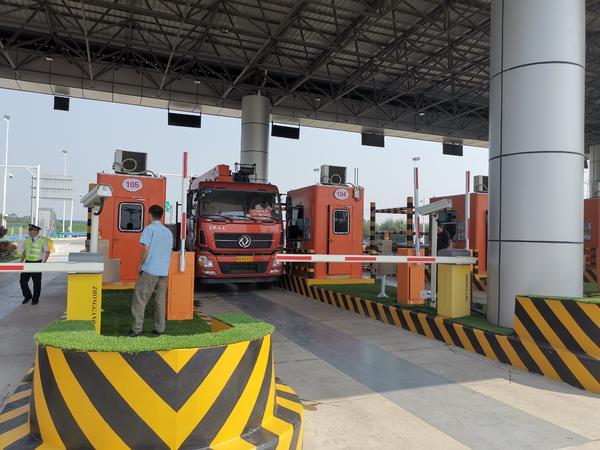 郑州莲花街收费站开通,未来将再添3个出入口