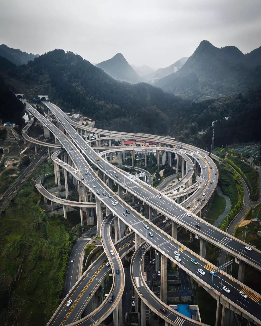 地大物博的中国为jord hammond的摄影带去无限的创作空间只要是能体现