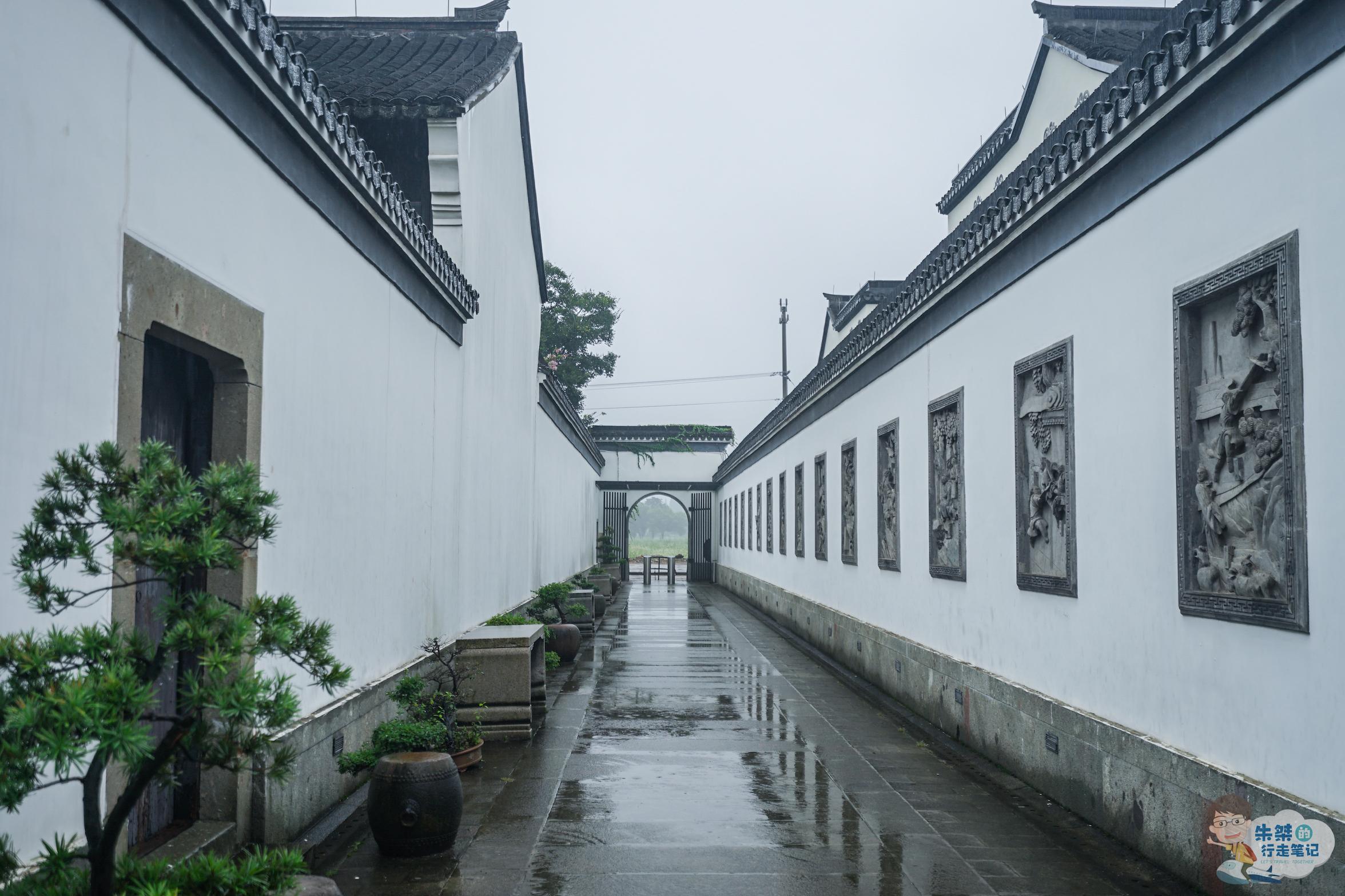 有江湖的地方就有"金庸",有金庸的地方不一定有金庸书院