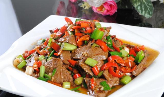 湘菜中的经典菜肴,香辣美味,营养又好吃