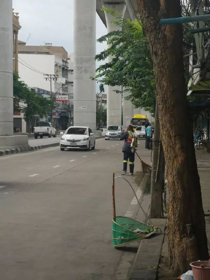 狗与爱的世界@“如果，你愿意靠近我……”