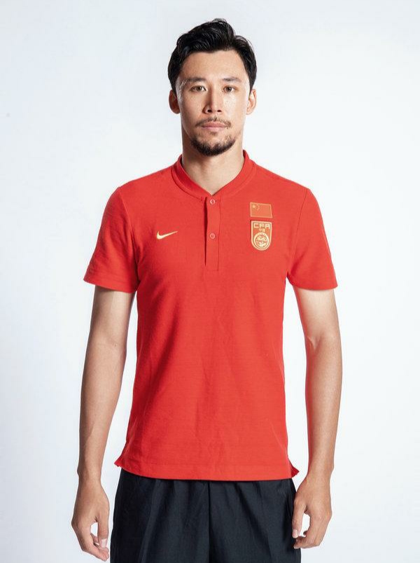 黄健翔全世界都看到国足遮挡纹身这有必要吗