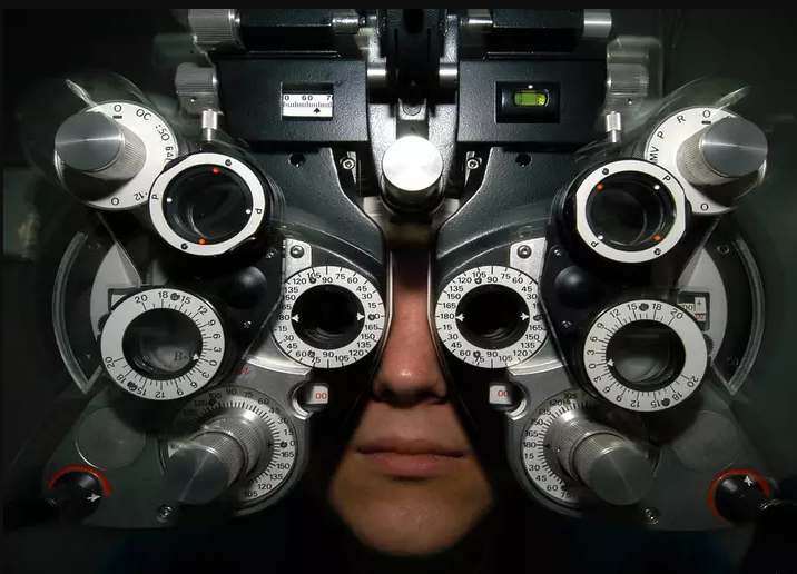 天文在线@如果我们去太空旅行，会不会导致失明？