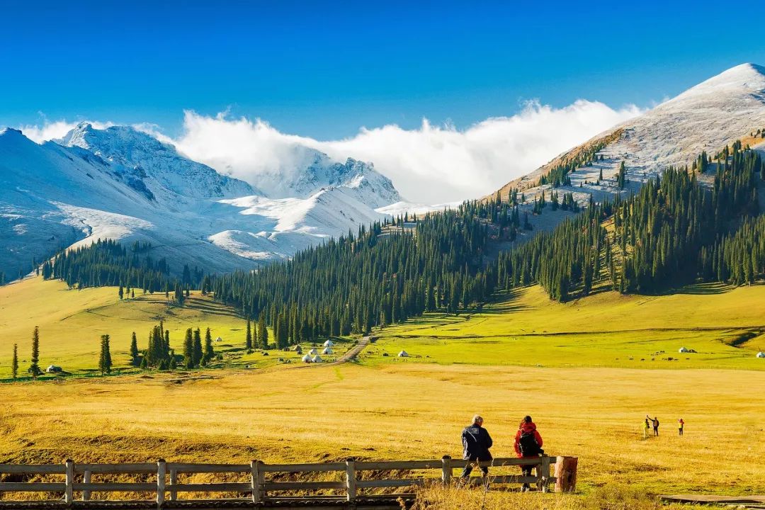 【背包旅行】这条史上最绚烂的自驾线路，藏着中国最美的秋天