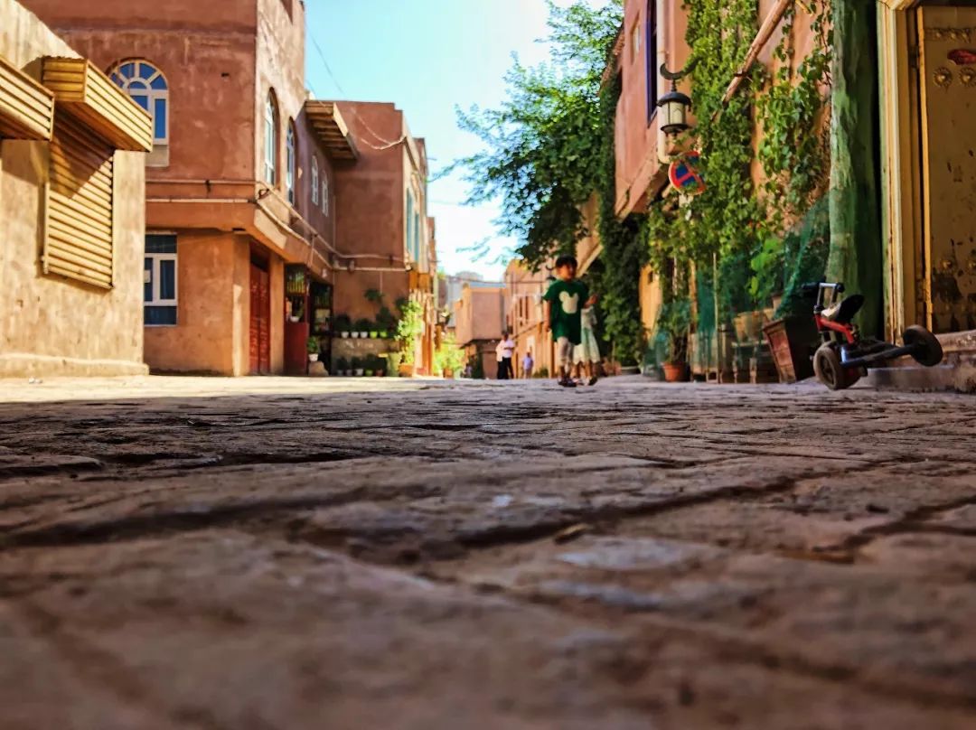 【背包旅行】这条史上最绚烂的自驾线路，藏着中国最美的秋天