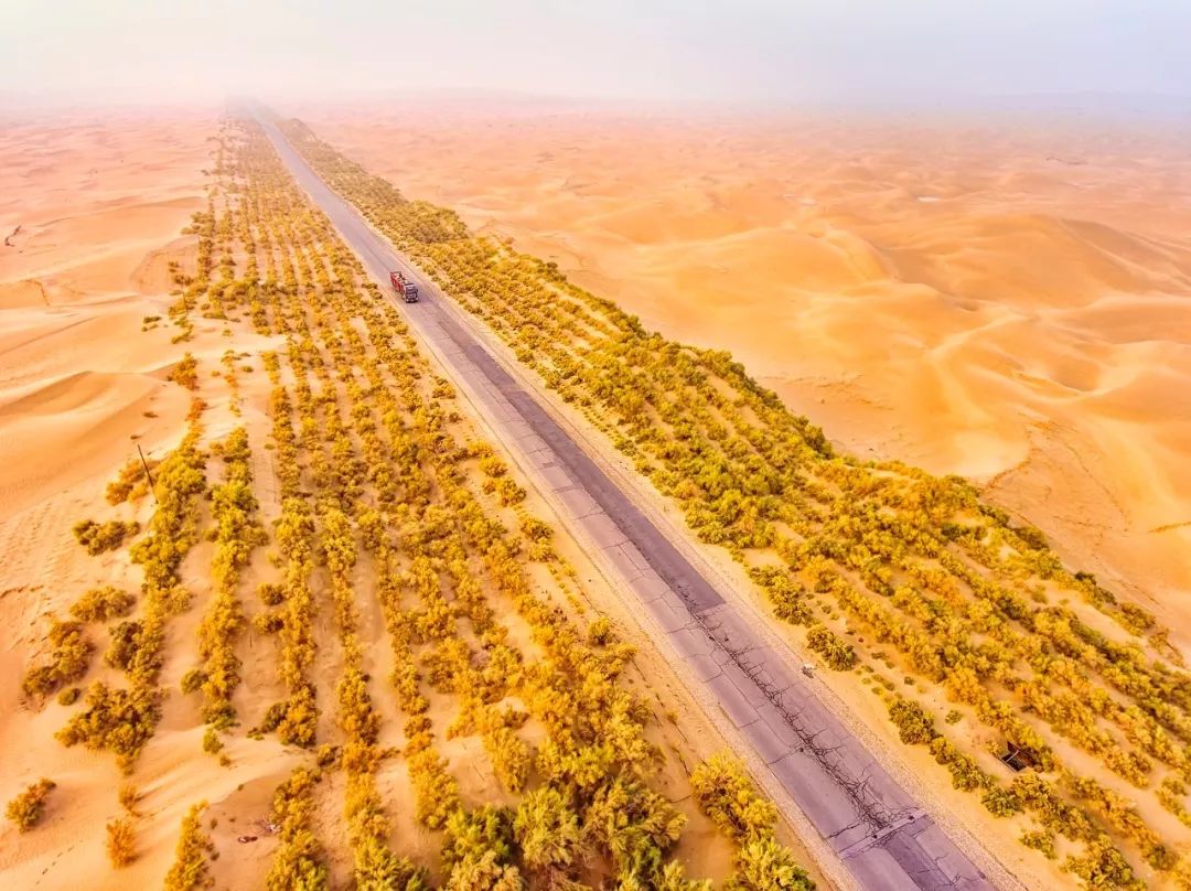 【背包旅行】这条史上最绚烂的自驾线路，藏着中国最美的秋天