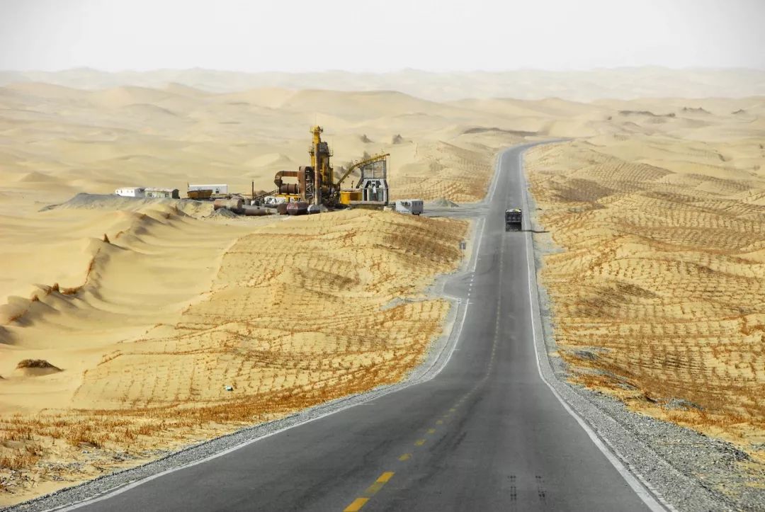 【背包旅行】这条史上最绚烂的自驾线路，藏着中国最美的秋天