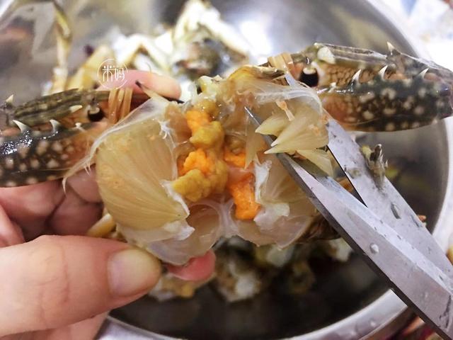 「米妈美食记」中秋吃它正肥美，30块钱1斤，简单一炒特鲜美，高营养又解馋