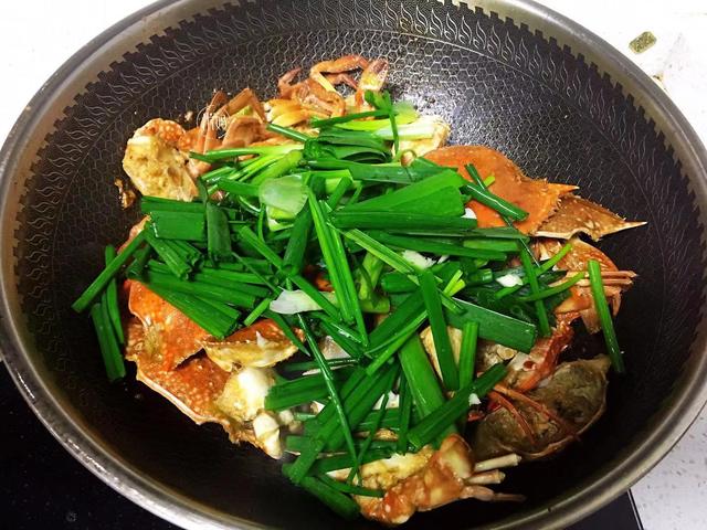 「米妈美食记」中秋吃它正肥美，30块钱1斤，简单一炒特鲜美，高营养又解馋