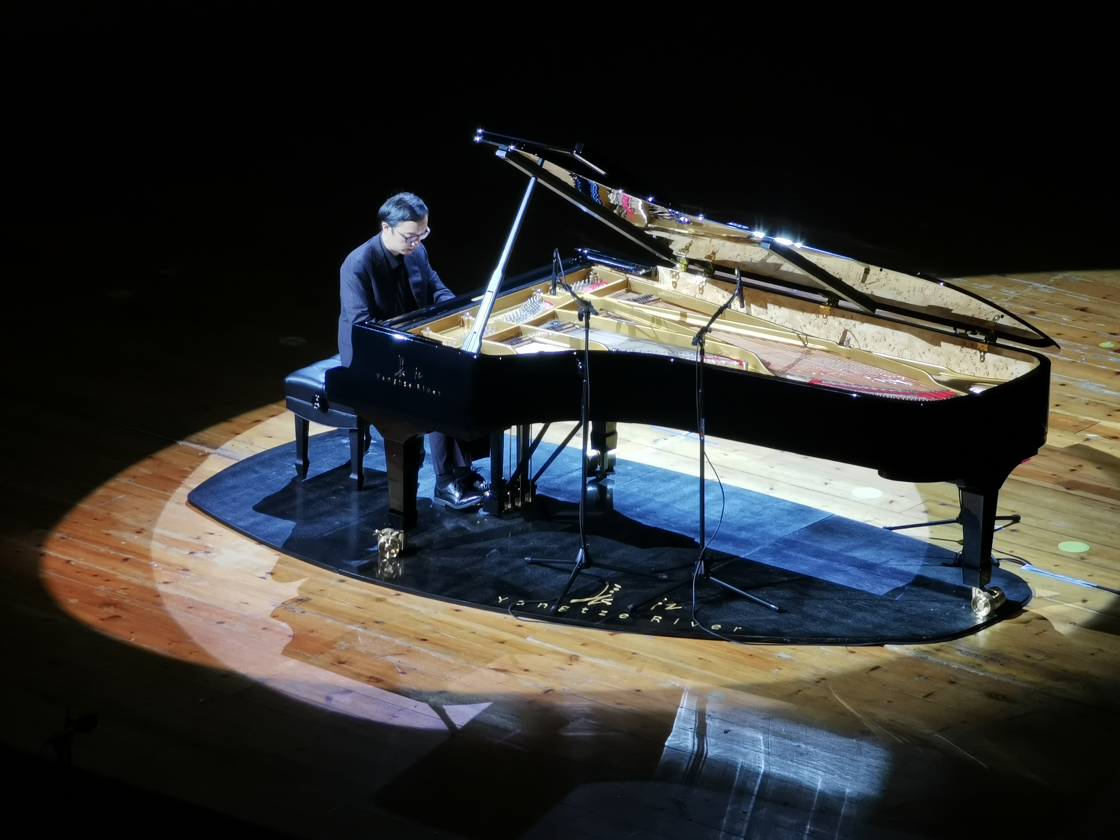 上海音乐学院在读硕士研究生——徐乾一刘云天青年钢琴家,星海音乐