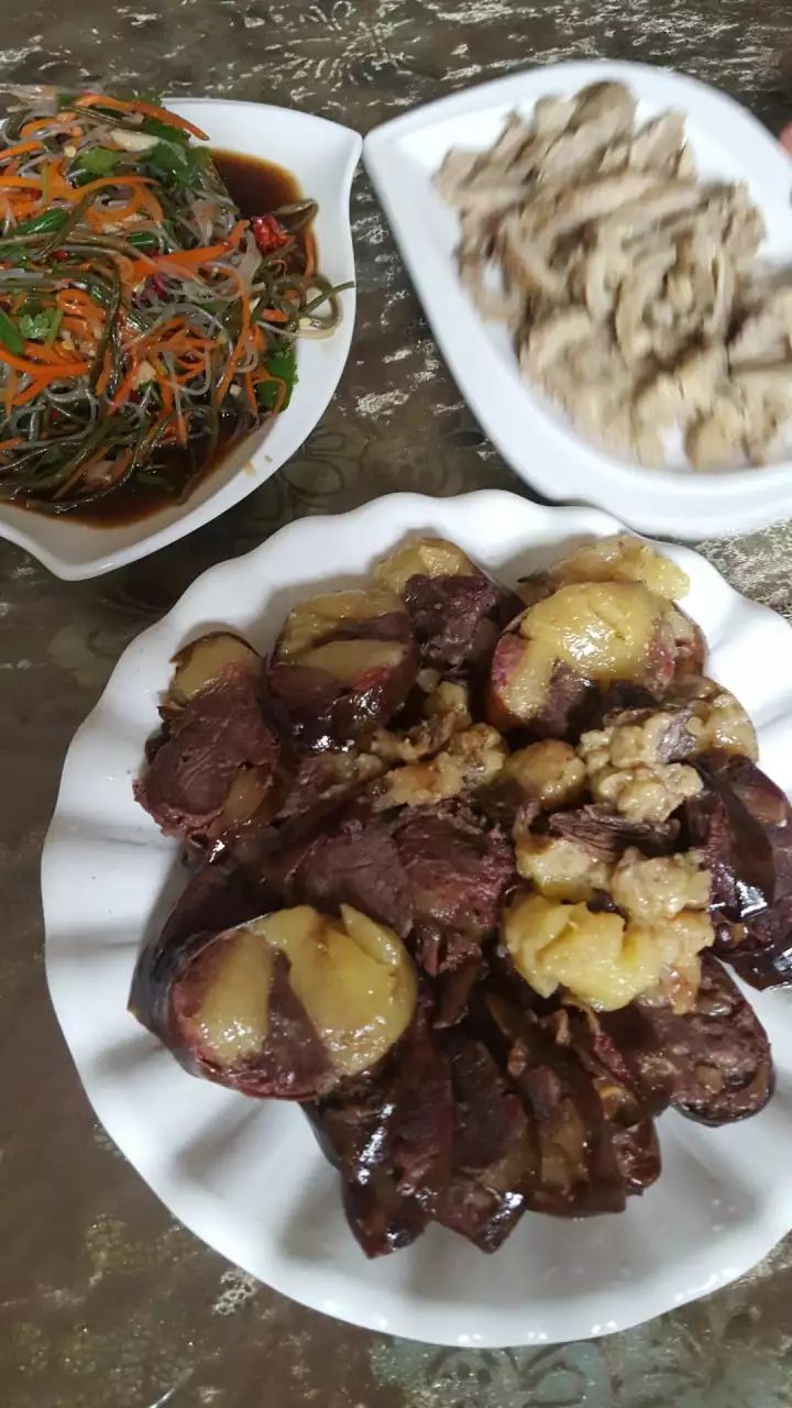 伊寧美食土火鍋和馬肉