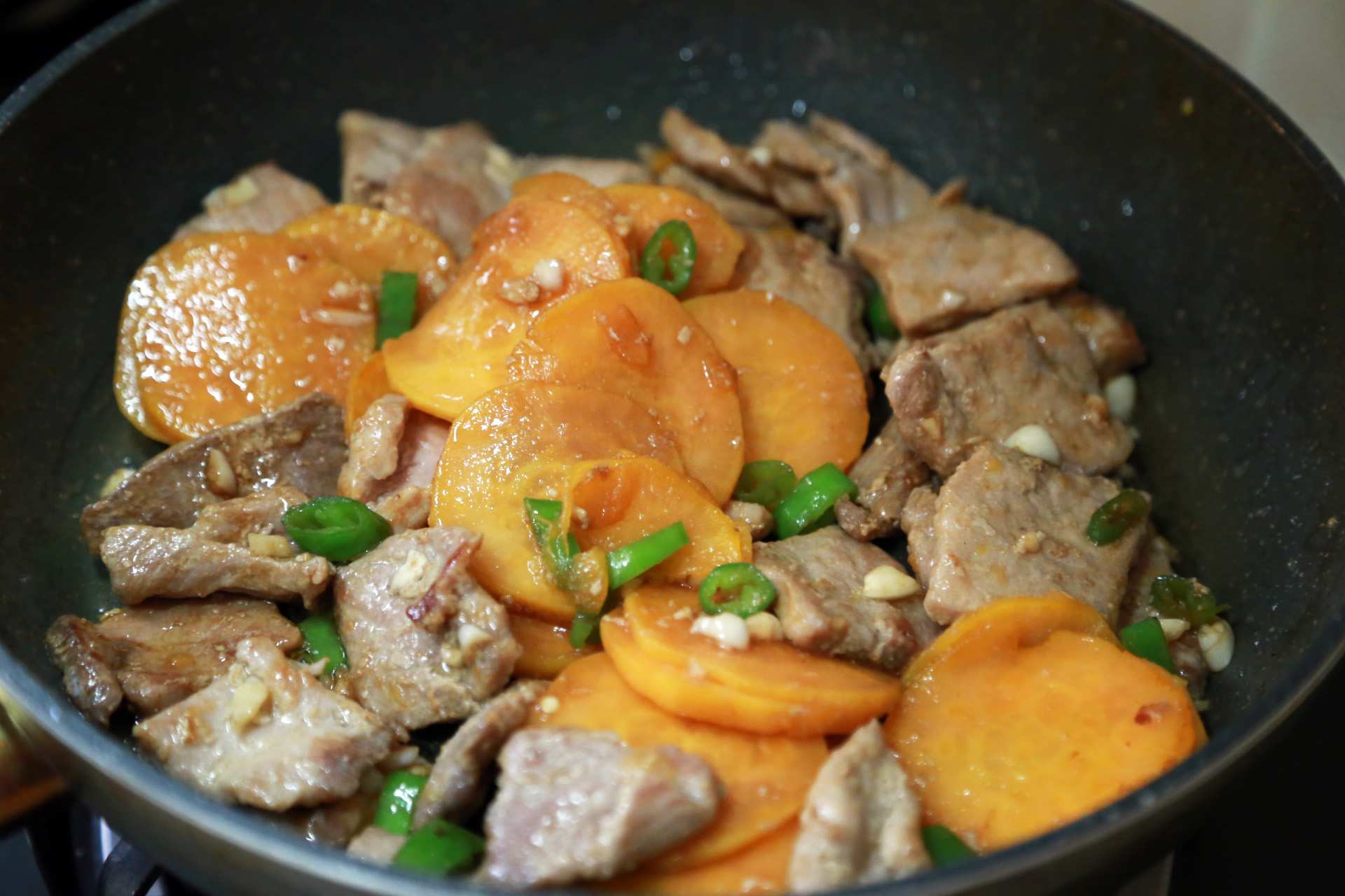 秋天遇到这菜必买10斤,1.5元一斤,煎炒烹炸都能做,好吃不贵