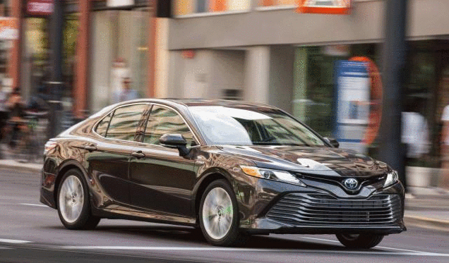 【中国质量万里行】雅阁、凯美瑞和天籁谁换代最成功？一个加价卖断货，一个却卖不动