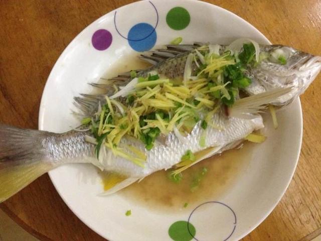 「美食与生活」要做好清蒸鱼诀窍在这里，鱼腥线也记得去除哦，快来看看