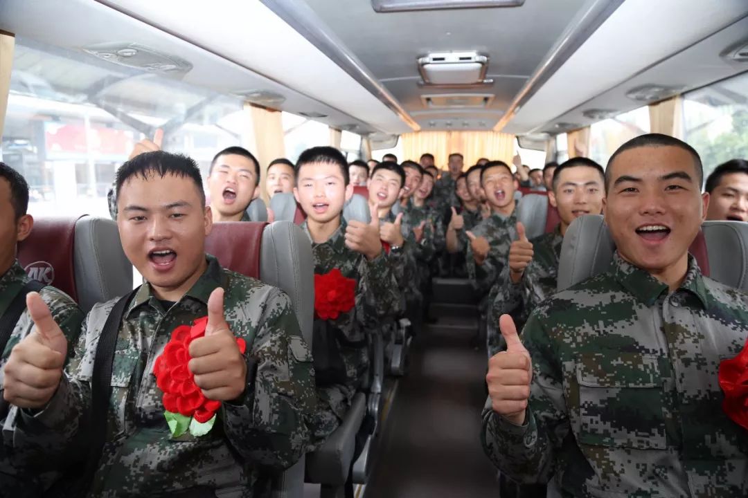 「人民陆军」给新兵家长捎个信，您孩子的新家很温暖
