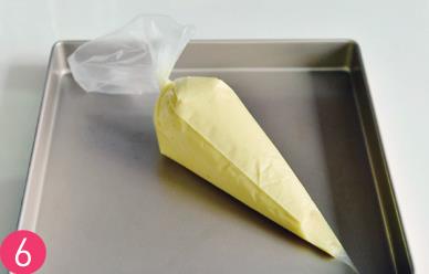 「美食与生活」网红肉松小贝，在家轻松做，满满的肉松，越嚼越香，忍不住舔手指